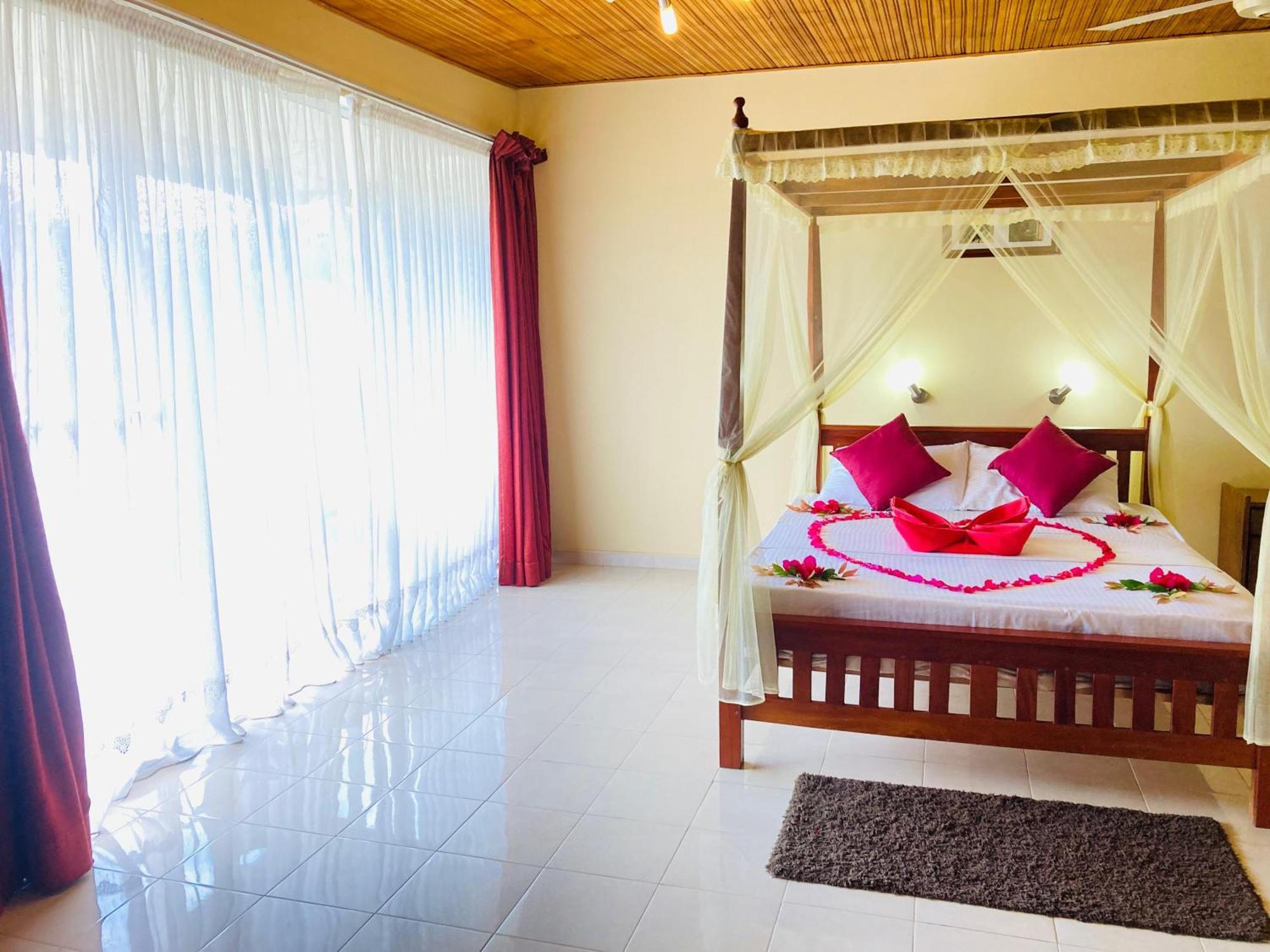 Rainforest Lodge, Deniyaya Dış mekan fotoğraf