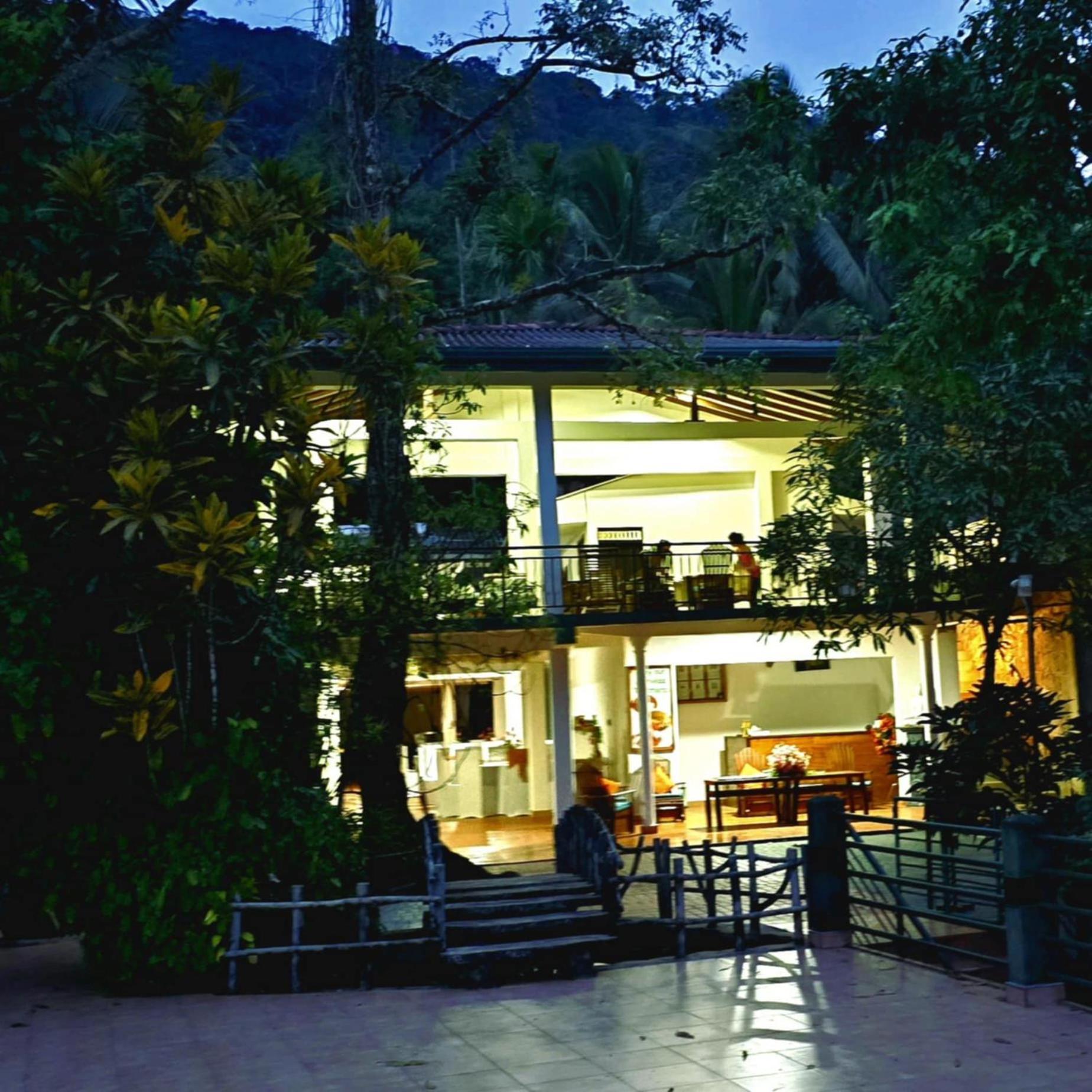 Rainforest Lodge, Deniyaya Dış mekan fotoğraf